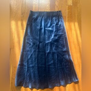 Aritzia Babaton Slip Midi satin Skirt navy blue size 4